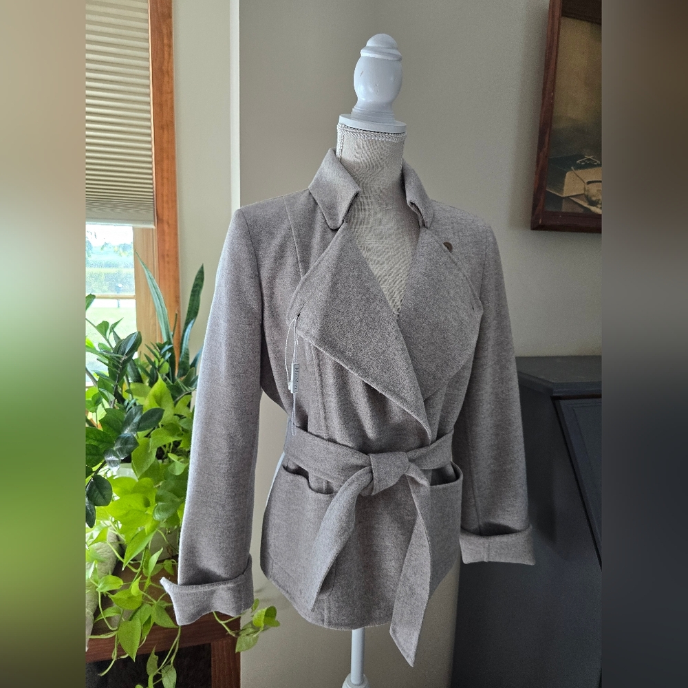NWT! Max Mara sz. 12 US virgin wool Angora short belted gray jacket New MaxMara